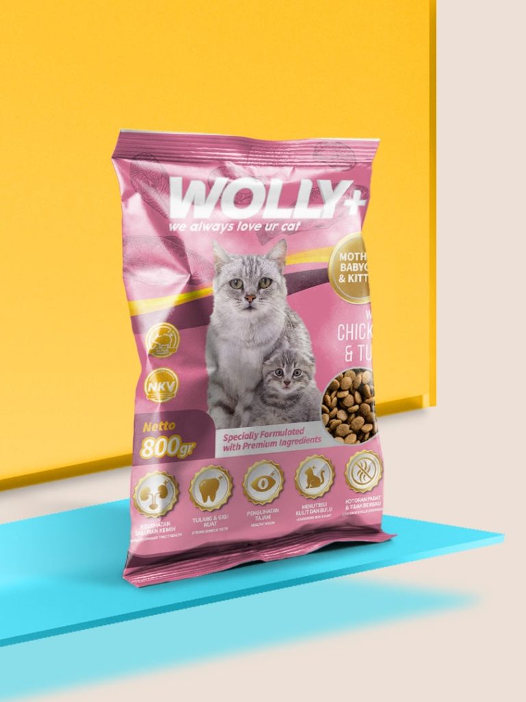 Wolly Pet Food - Logo and Packaging Design by EGGHEAD Branding Agency