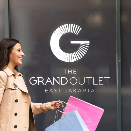 GRAND OUTLET